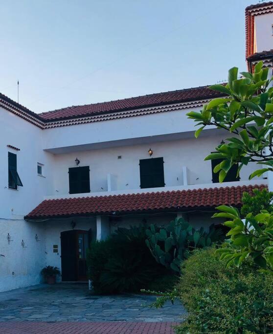 Apartament Pietra Ligure - Essential With Swimming Pool Zewnętrze zdjęcie